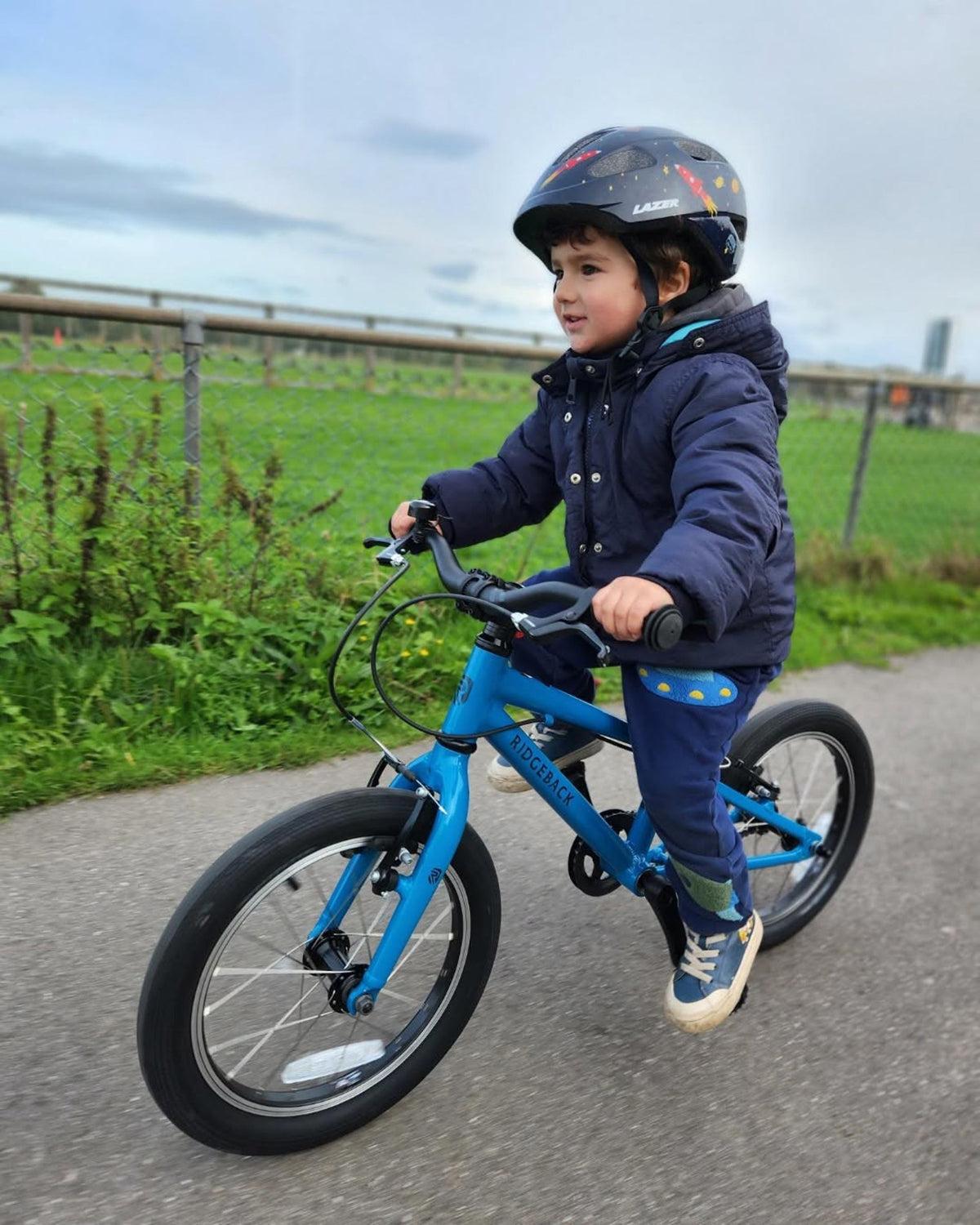 Ridgeback kids' bikes size guide at Aztecs Bikes, East London