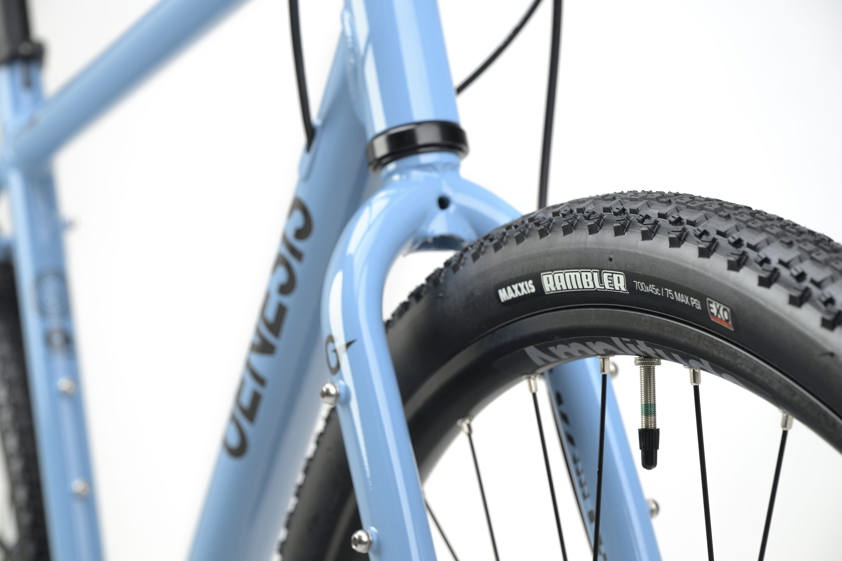 Amplitude chromoly fork and tyre clearance on the Genesis CDA 10