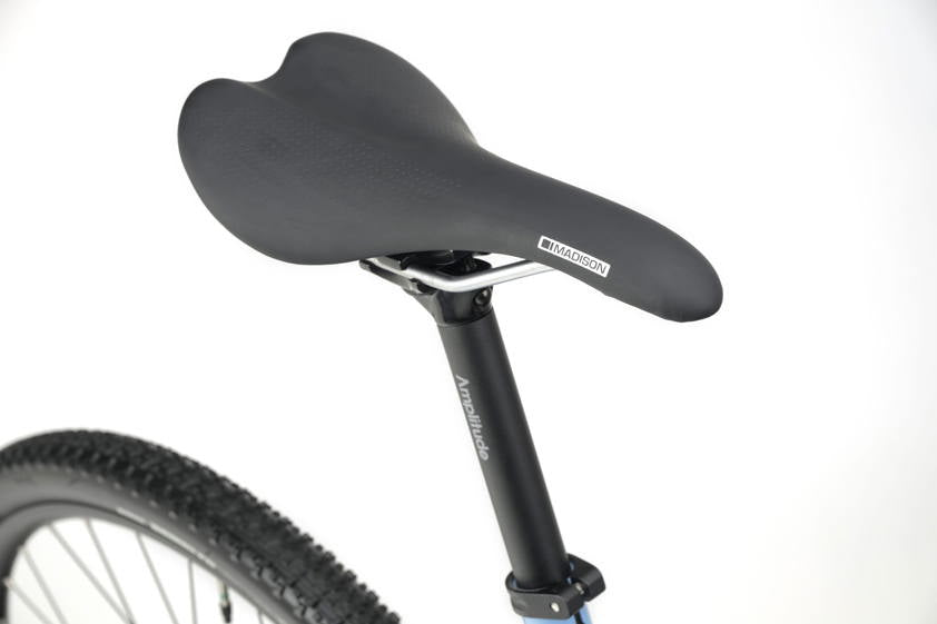 Madison Flux Switch saddle on the Genesis CDA 10