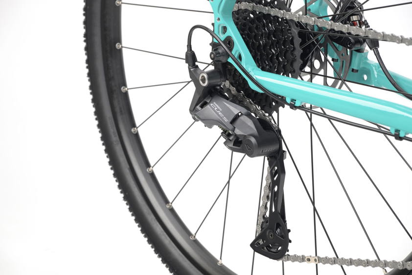 Shimano CUES rear derailleur and 11-39T cassette on the Genesis CDA 20