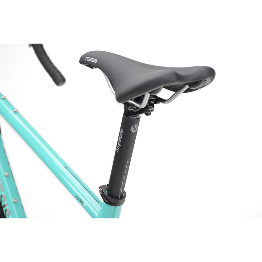 Madison Flux Switch saddle and seatpost on the Genesis CDA 20