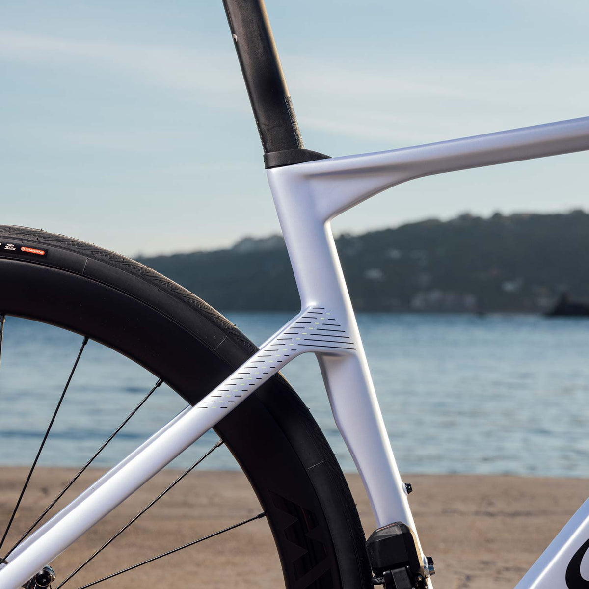 Wilier Rapida 105 Di2 Road Bike, Dusk Grey