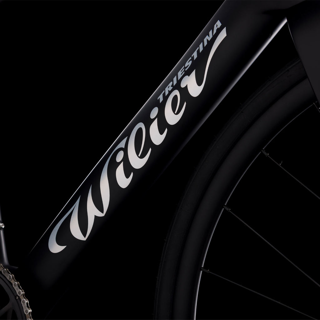 Wilier Rapida 105 Di2 Road Bike, Lastlight Black